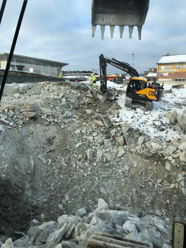 Grunnarbeid i forbindelse med bygging av Nordhordland Helsehus i Knarvik. 